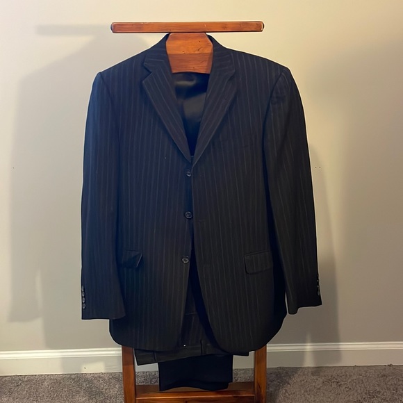 Burberry Wool & Cashmere suit. 40R Jacket. Pants. 30-32. - Picture 1 of 4